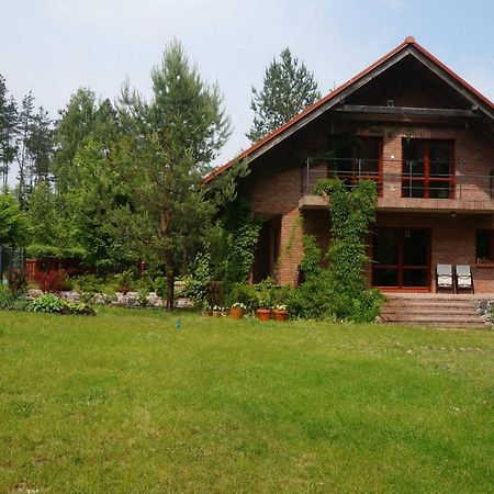 Villa Dom Pod Glogami à Szczytno  Extérieur photo